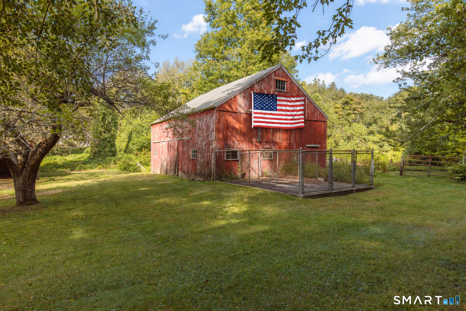 71 Beecher Road Woodbridge, CT 06525 - Photo 27 of 32