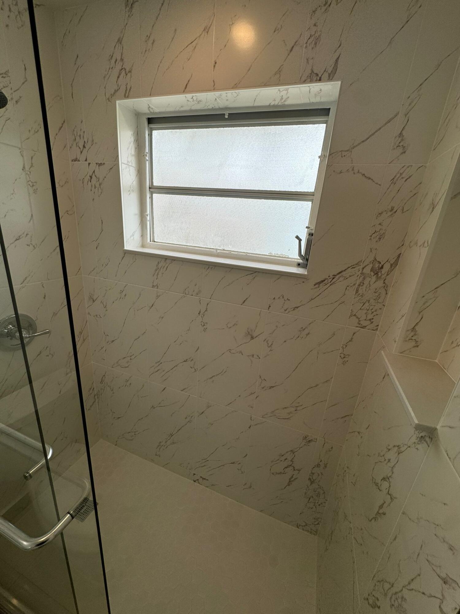 512 Southwest 7th Street, Unit 1 Hallandale Beach, FL 33009 - Photo 9 of 12 WhatsApp Image 2024-10-04 at 16.09.06_a7