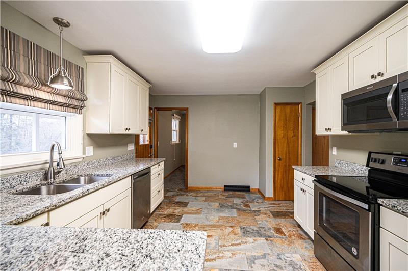 398 Blackhawk Road Beaver Falls, PA 15010 - Photo 5 of 25 Gallery Image 5