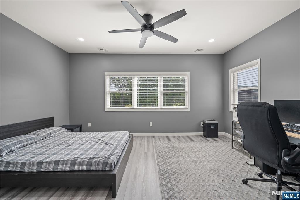 119 Rock Hill Road Clifton, NJ 07013 - Photo 13 of 21