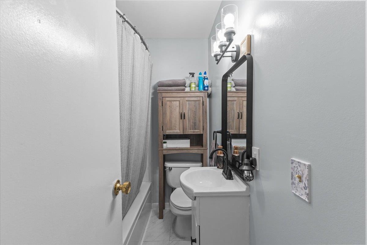 690-720 West Milton Road Milton, VT 05468 - Photo 5 of 60