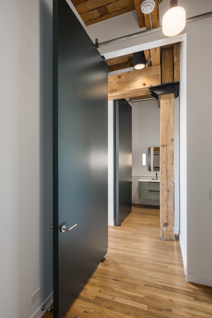 312 North May Street, Unit 5G Chicago, IL 60607 - Photo 22 of 33