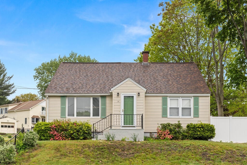 14 Indiana Street Worcester, MA 01604 - Photo 1 of 36 Gallery Image 1