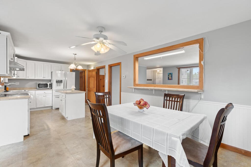 14 Indiana Street Worcester, MA 01604 - Photo 16 of 36 Gallery Image 16