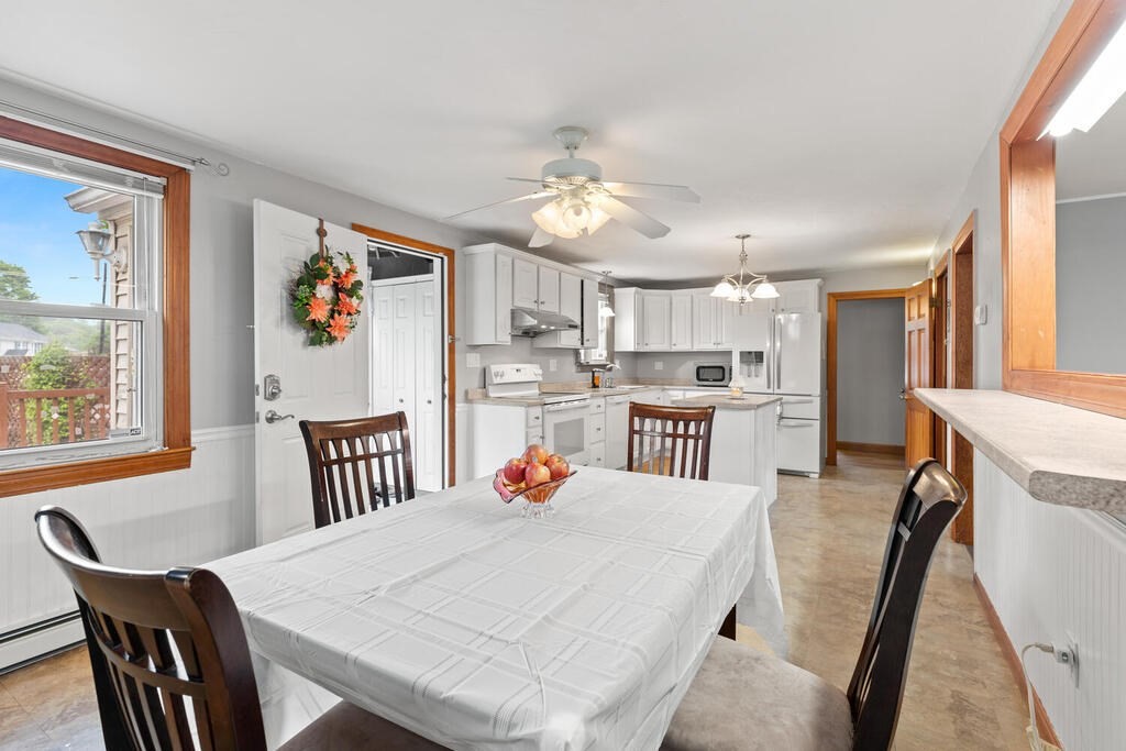 14 Indiana Street Worcester, MA 01604 - Photo 17 of 36 Gallery Image 17