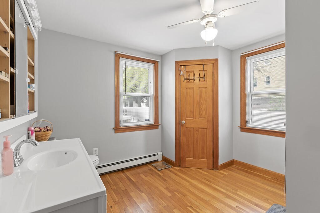 14 Indiana Street Worcester, MA 01604 - Photo 18 of 36 Gallery Image 18