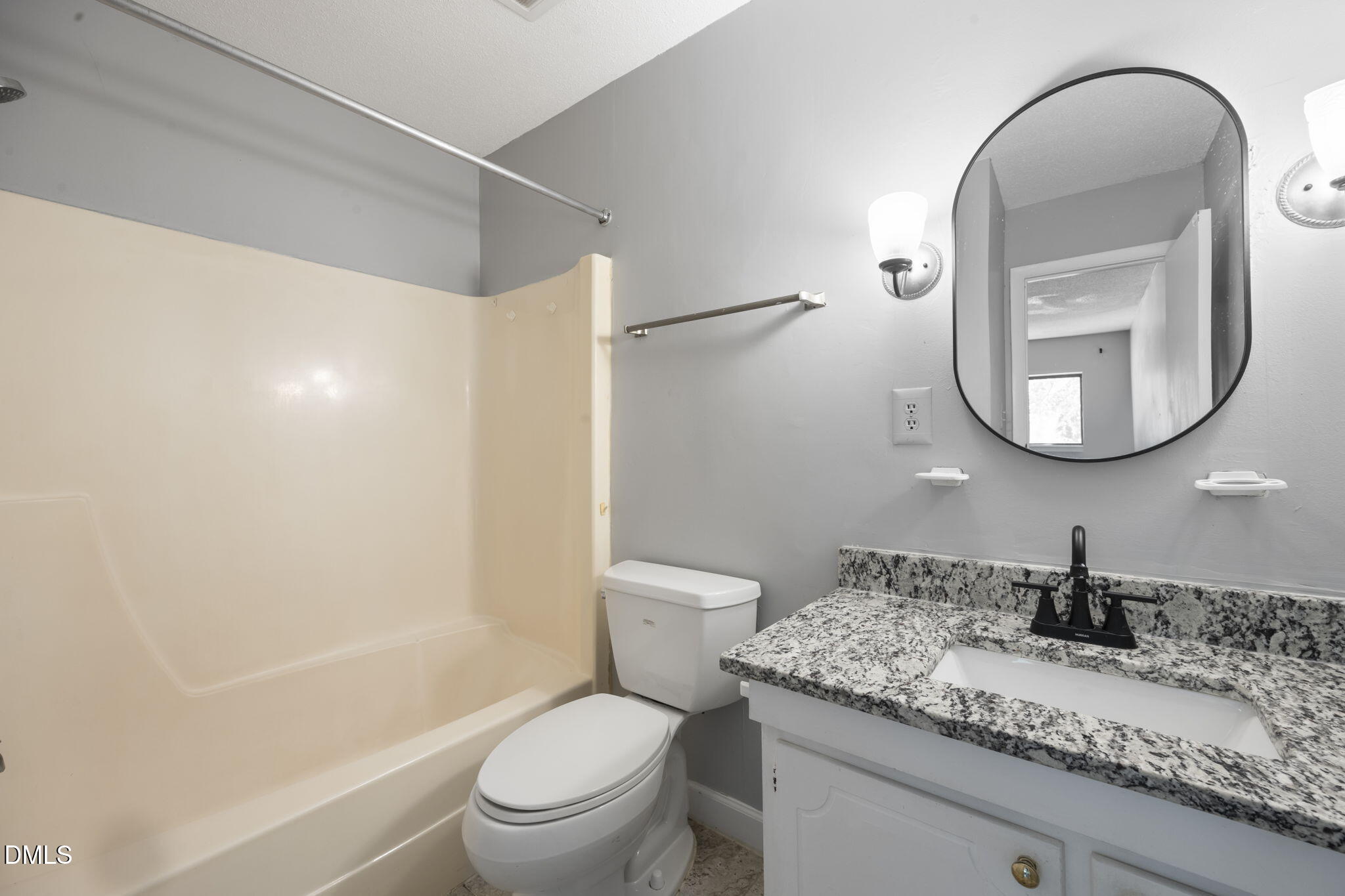 5130 Flint Ridge Place Raleigh, NC 27609 - Photo 16 of 20 14-web-or-mls-484A6053