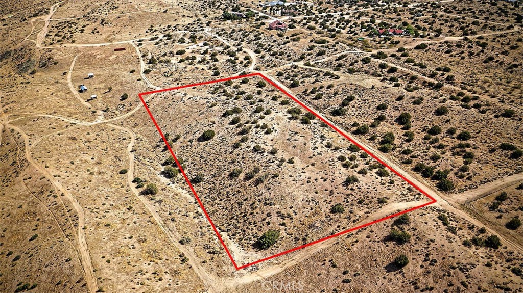 23 Valley View Road Apple Valley, CA 92308 - Photo 12 of 14 wooden floor with a wooden floor