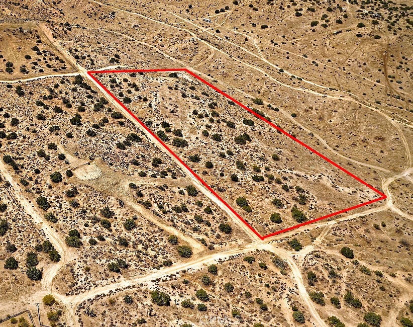 23 Valley View Road Apple Valley, CA 92308 - Photo 2 of 14