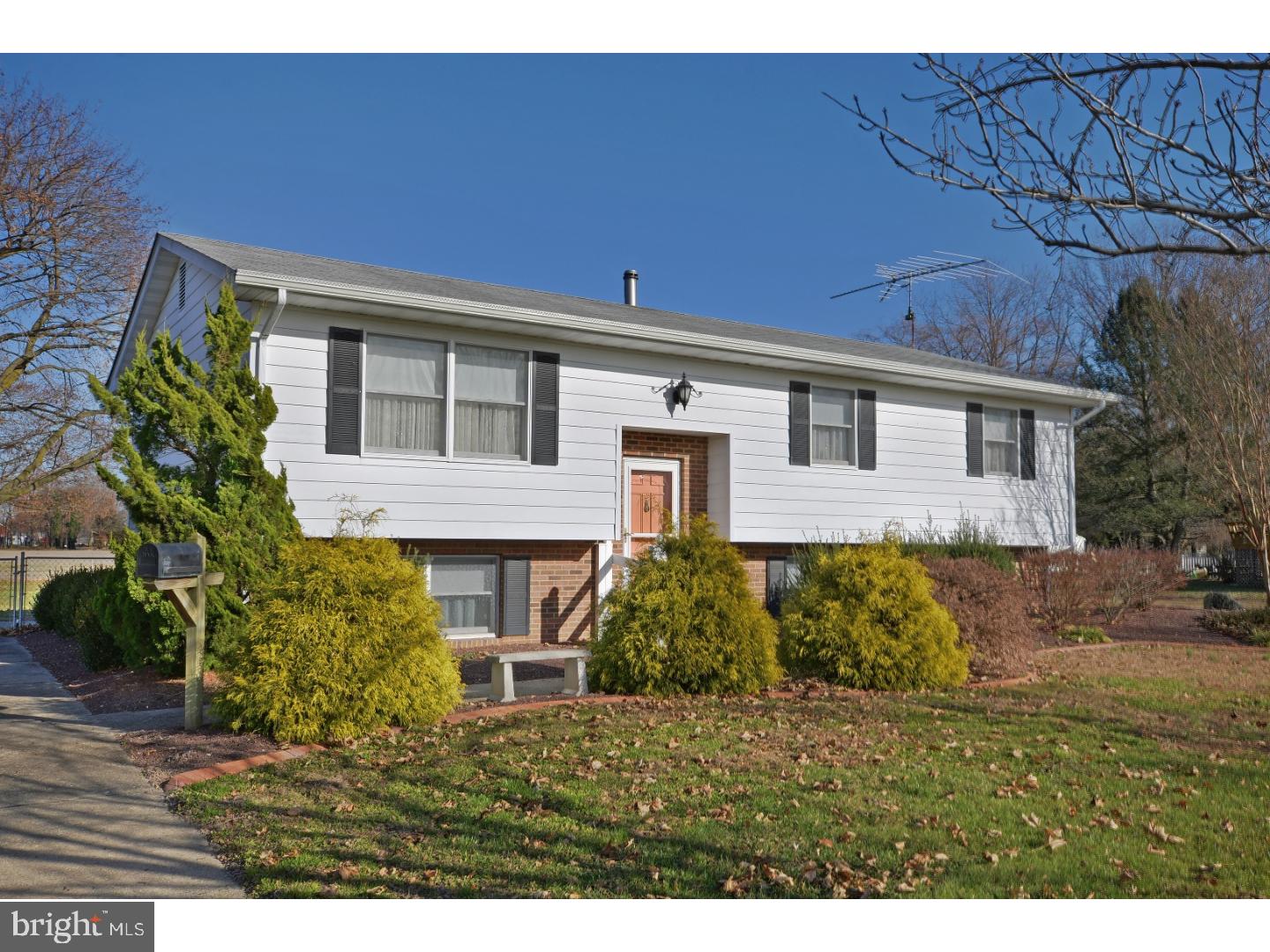 358 West Evens Road Viola, DE 19979 - Photo 2 of 25 Exterior Front