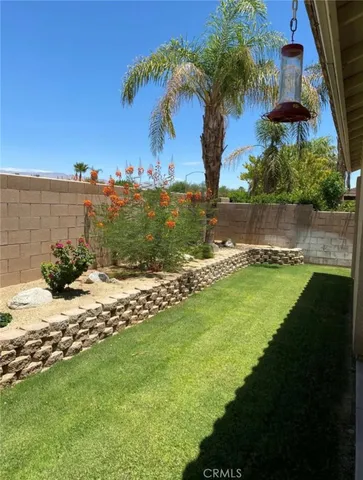 a view of utility room