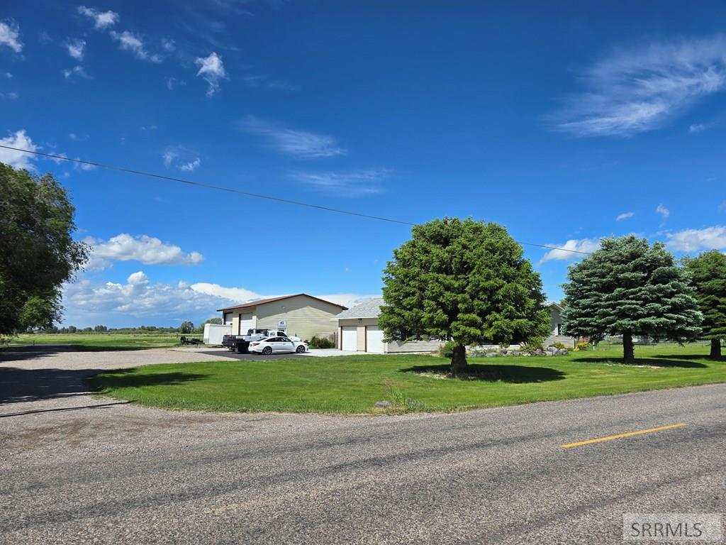 3927 East 400 North Rigby, ID 83442 - Photo 3 of 51