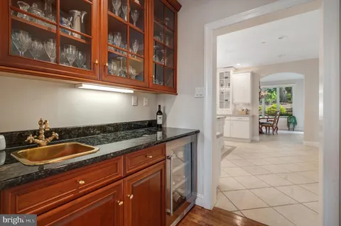$2,250,000 | 640 Narcisi Lane, Wayne, PA 19087