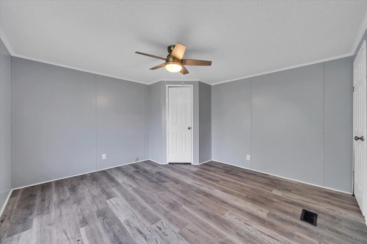 20459 Main Street Buchanan, VA 24066 - Photo 22 of 35 22-MIB08232