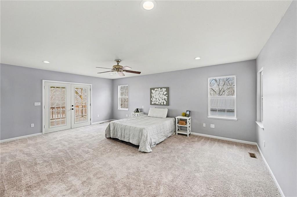 1492 Southwest Hook Road Lee's Summit, MO 64082 - Photo 15 of 47