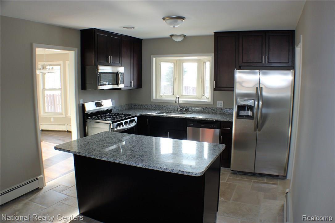 8480 27 Mile Road Washington, MI 48094 - Photo 6 of 24 6.JPG