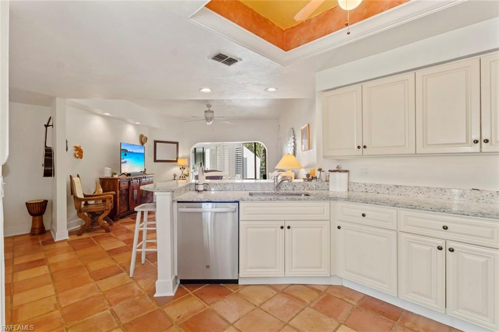 2294 Anchorage Lane, Unit B Naples, FL 34104 - Photo 8 of 31