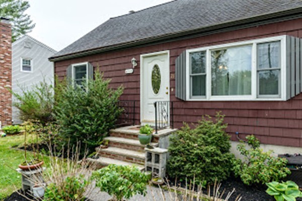21 Edgewood Road Tewksbury, MA 01876 - Photo 1 of 16 Gallery Image 1