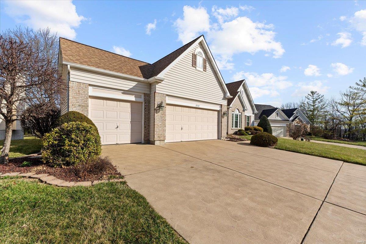 2937 Fox Bluff Drive St. Charles, MO 63301 - Photo 4 of 69