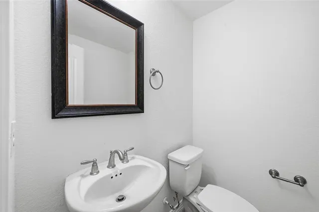 $325,000 | 672 South Greenville Avenue, Richardson, TX 75081