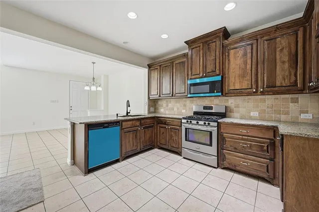 $325,000 | 672 South Greenville Avenue, Richardson, TX 75081