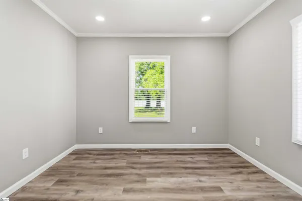 $215,000 | 809 East Ferguson Street, Clinton, SC 29325