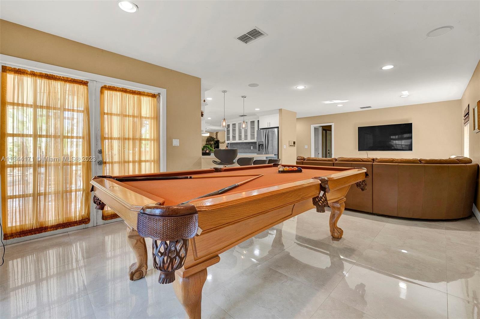 20100 Red Run Drive Hialeah, FL 33015 - Photo 35 of 61