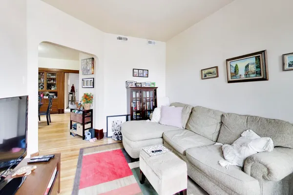 $1,100,000 | 3009 West Belden Avenue, Chicago, IL 60647