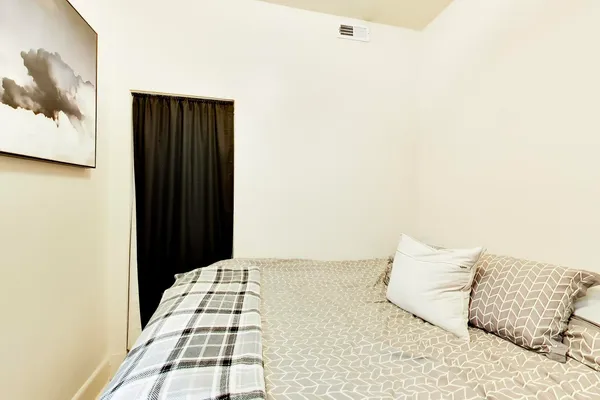 $1,100,000 | 3009 West Belden Avenue, Chicago, IL 60647