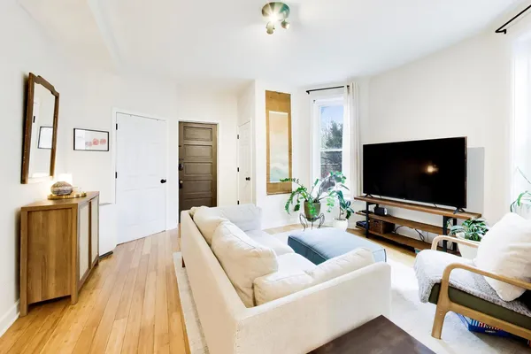 $1,100,000 | 3009 West Belden Avenue, Chicago, IL 60647