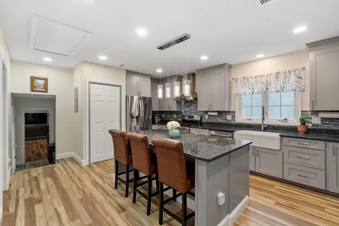 $899,000 | 10 Swan Street, Lawrence, MA 01841