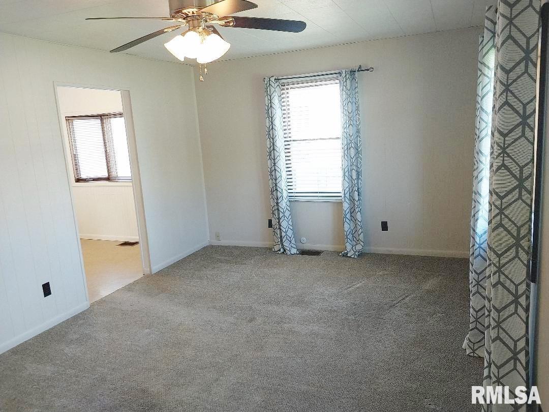 2379 Washington Road Washington, IL 61571 - Photo 15 of 26
