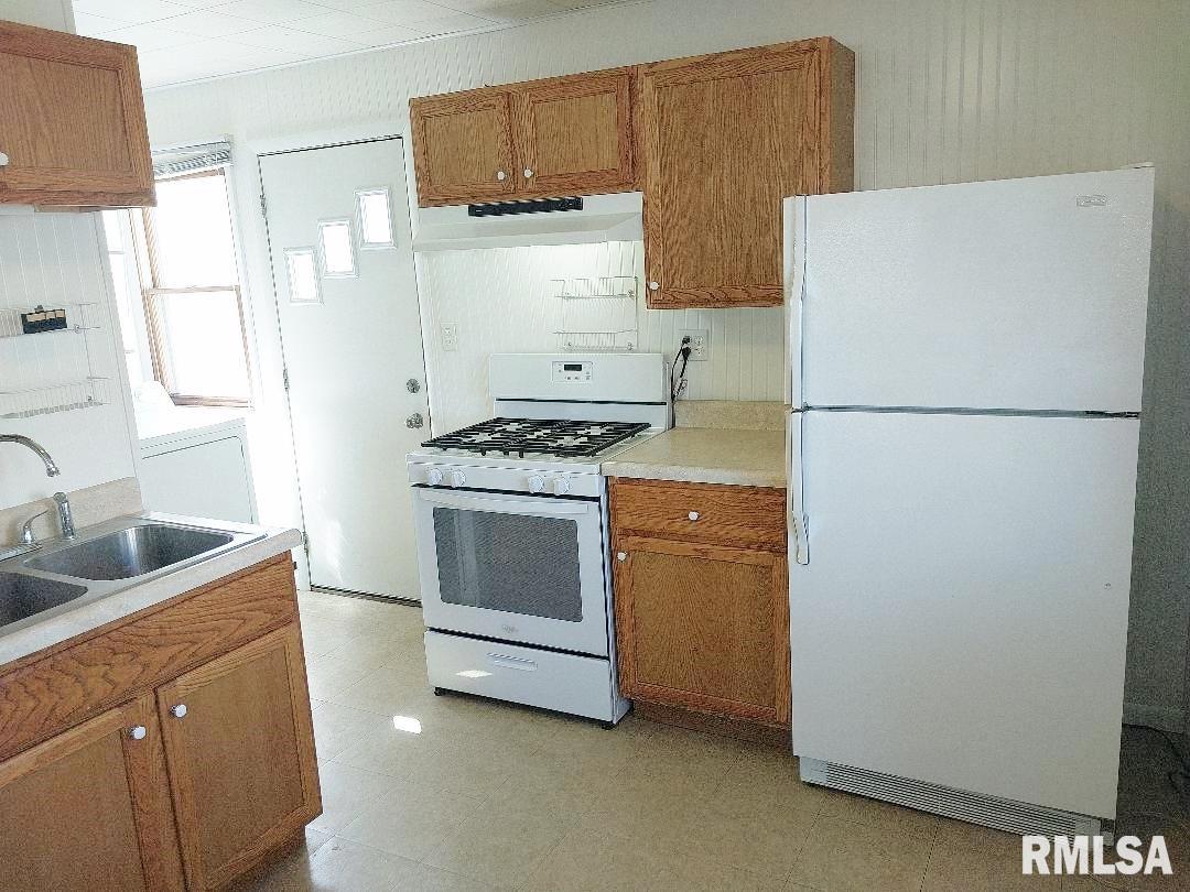 2379 Washington Road Washington, IL 61571 - Photo 16 of 26