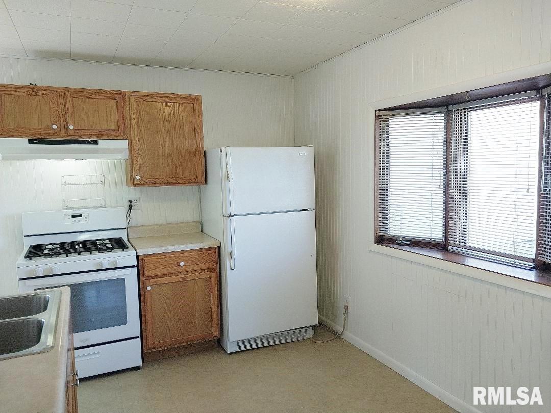 2379 Washington Road Washington, IL 61571 - Photo 17 of 26