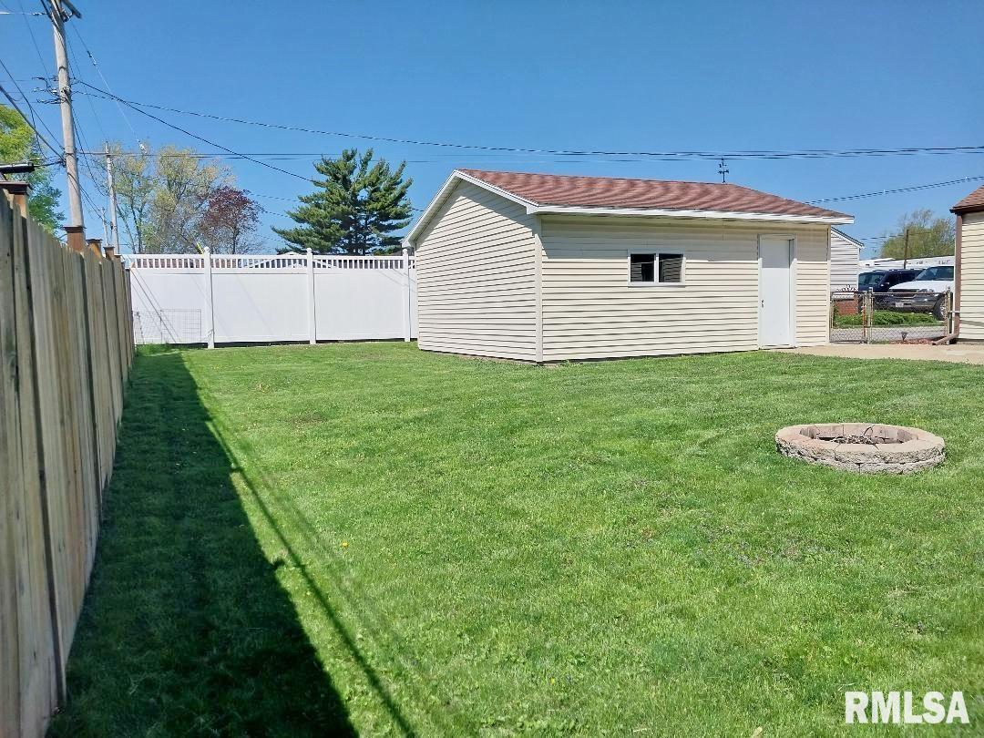 2379 Washington Road Washington, IL 61571 - Photo 9 of 26