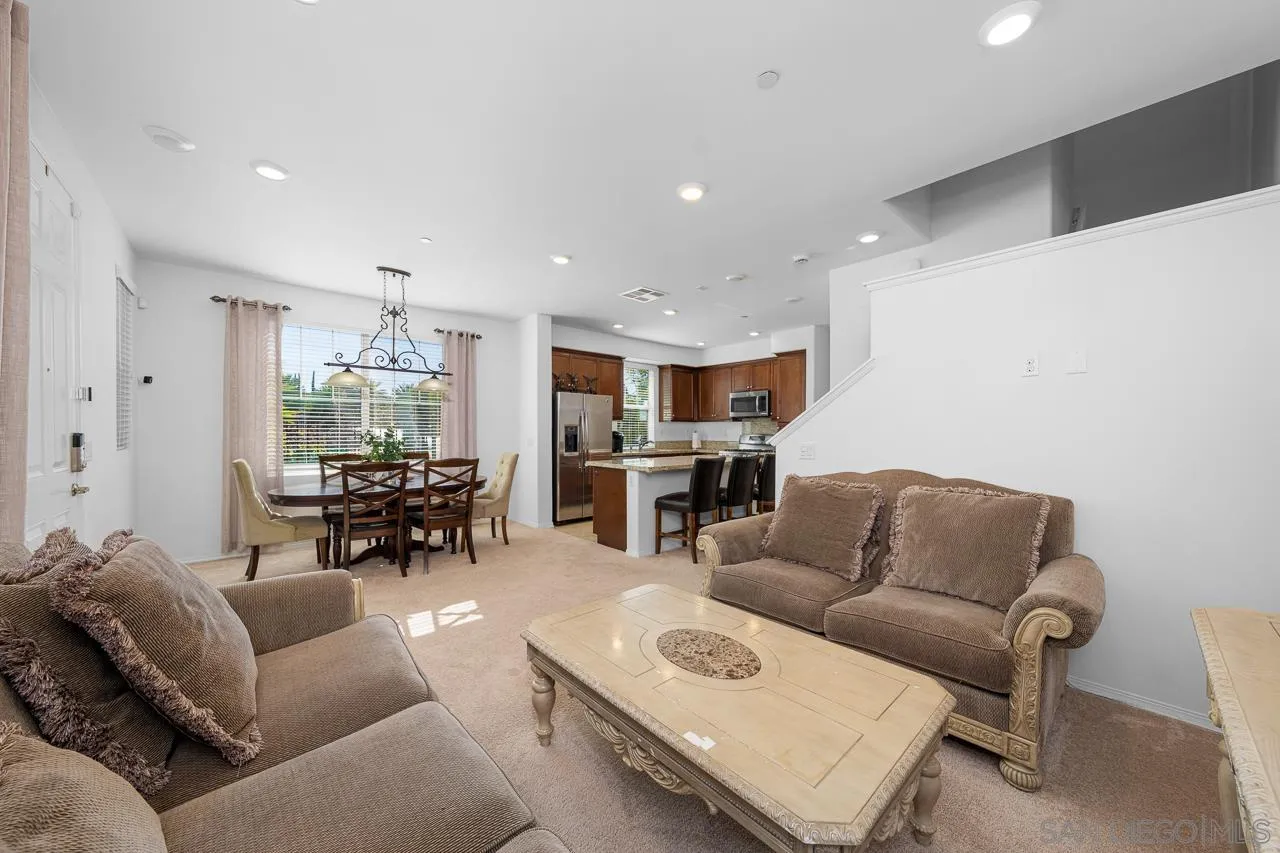 2840 Athens Road, Unit 8 Chula Vista, CA 91915 - Photo 6 of 37