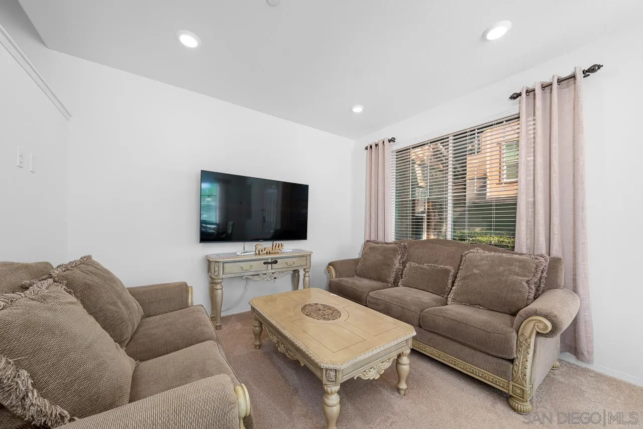 2840 Athens Road, Unit 8 Chula Vista, CA 91915 - Photo 7 of 37