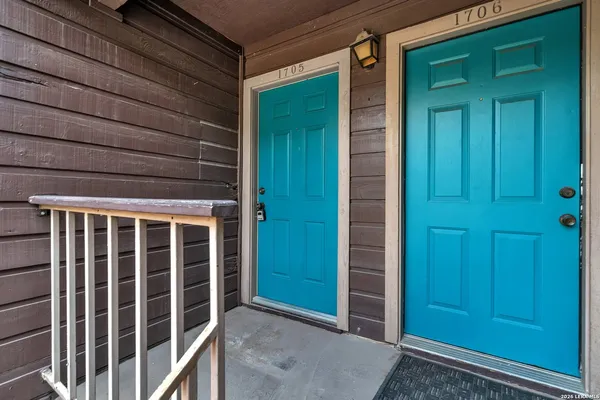 $1,200 | 4212 Medical, Unit 1705, San Antonio, TX 78229