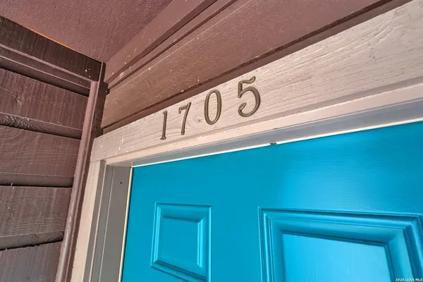 $1,200 | 4212 Medical, Unit 1705, San Antonio, TX 78229