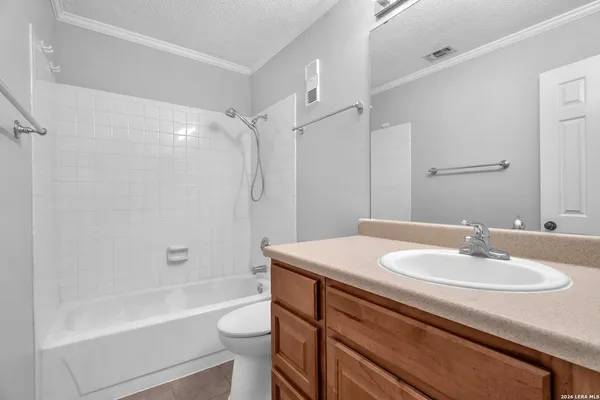 $1,200 | 4212 Medical, Unit 1705, San Antonio, TX 78229