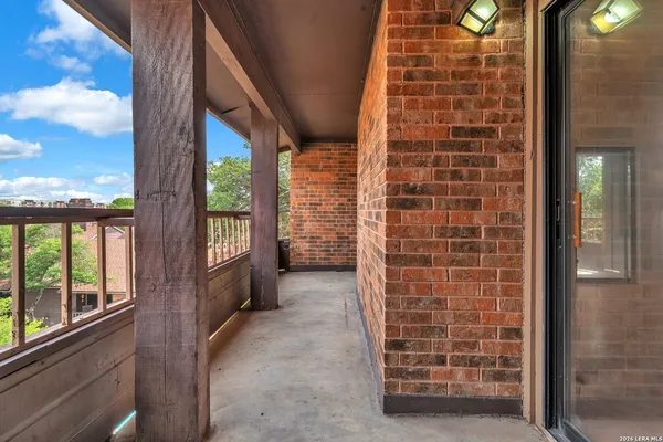 $1,200 | 4212 Medical, Unit 1705, San Antonio, TX 78229