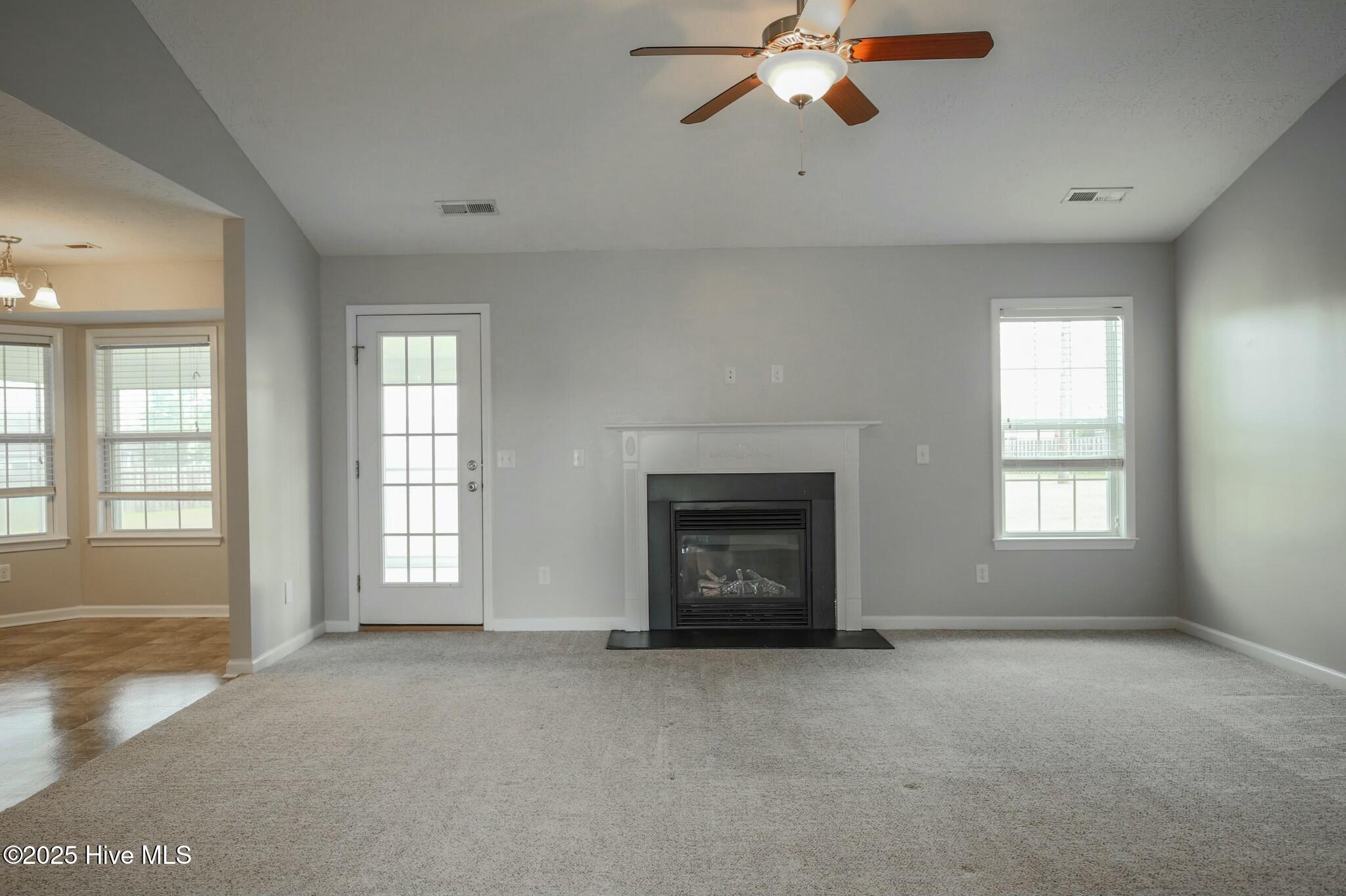 413 Tree Court Holly Ridge, NC 28445 - Photo 5 of 35 tempImagebdoE6q