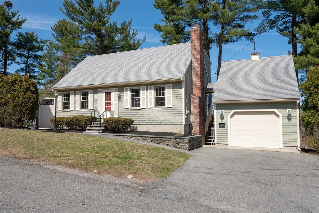 108 Copeland Road Lynn, MA 01904 - Photo 2 of 42 Gallery Image 2
