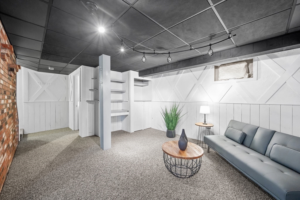 108 Copeland Road Lynn, MA 01904 - Photo 36 of 42 Gallery Image 36
