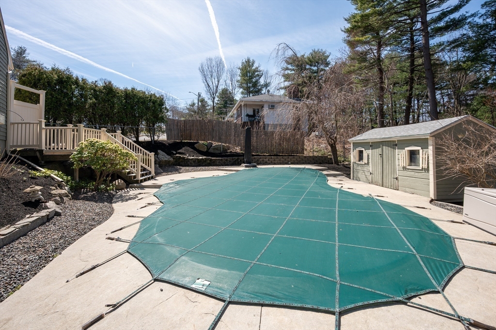 108 Copeland Road Lynn, MA 01904 - Photo 8 of 42 Gallery Image 8