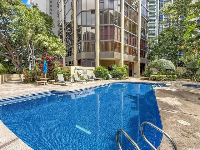 $505,000 | 60 North Beretania Street, Unit 1210, Honolulu, HI 96817