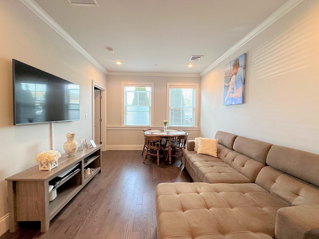 371 Main Street, Unit 4 Woburn, MA 01801 - Photo 4 of 12