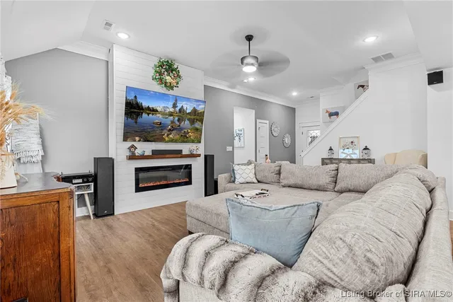 $305,000 | 6119 Deer Trce Court, Georgetown, IN 47122