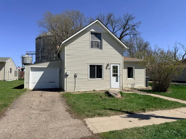 $75,000 | 114 Thompson Avenue South, Rushmore, MN 56168