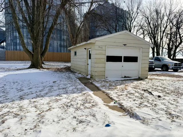 $84,500 | 114 Thompson Avenue South, Rushmore, MN 56168